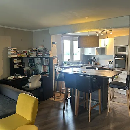 3 Pieces A Fresnes
