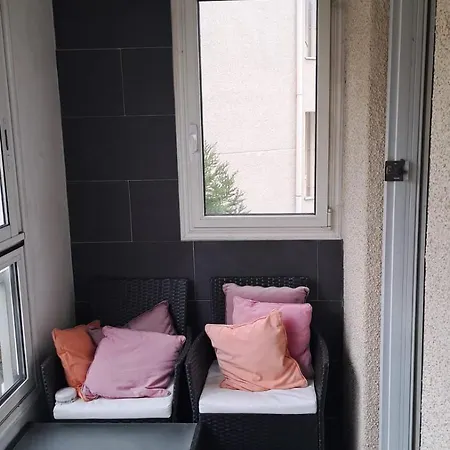 Apartment 3 Pieces A Fresnes *